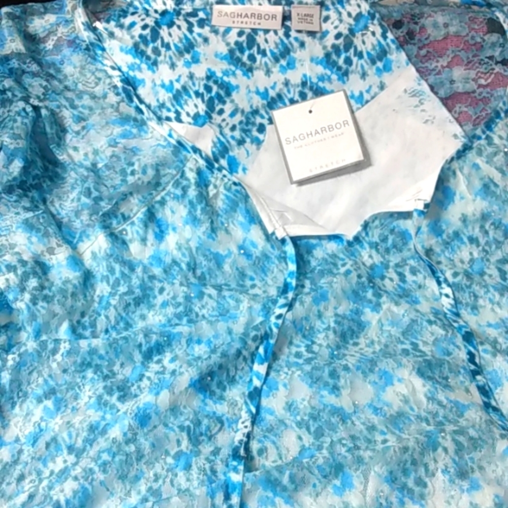 NWT Womans xl top